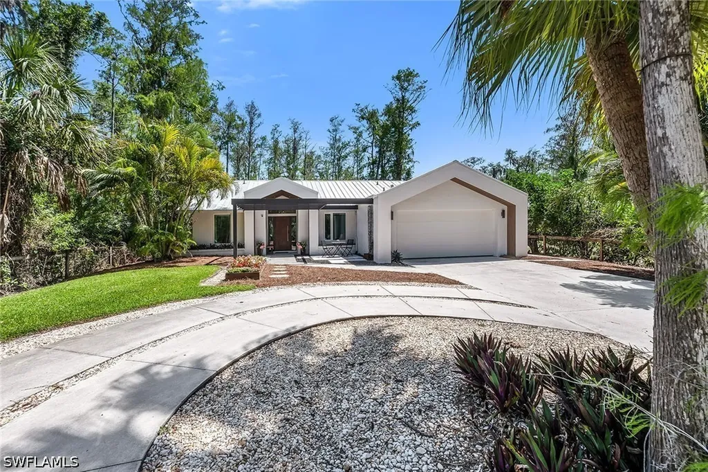 5330 Cherry Wood Drive Naples FL 34119