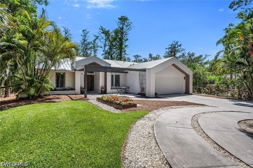 5330 Cherry Wood Drive Naples FL 34119