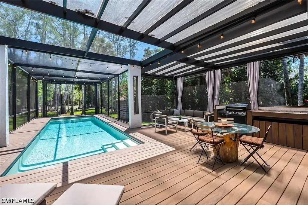 5330 Cherry Wood Drive Naples FL 34119