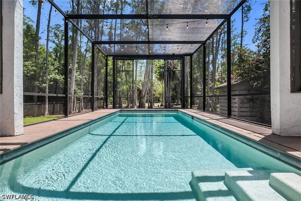 5330 Cherry Wood Drive Naples FL 34119