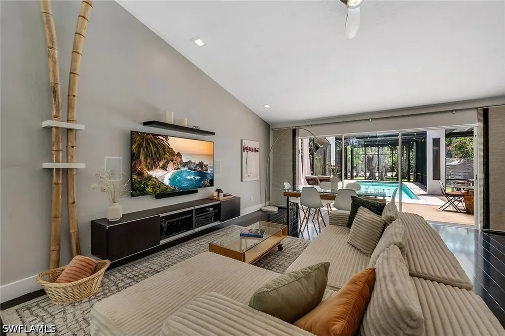 5330 Cherry Wood Drive Naples FL 34119