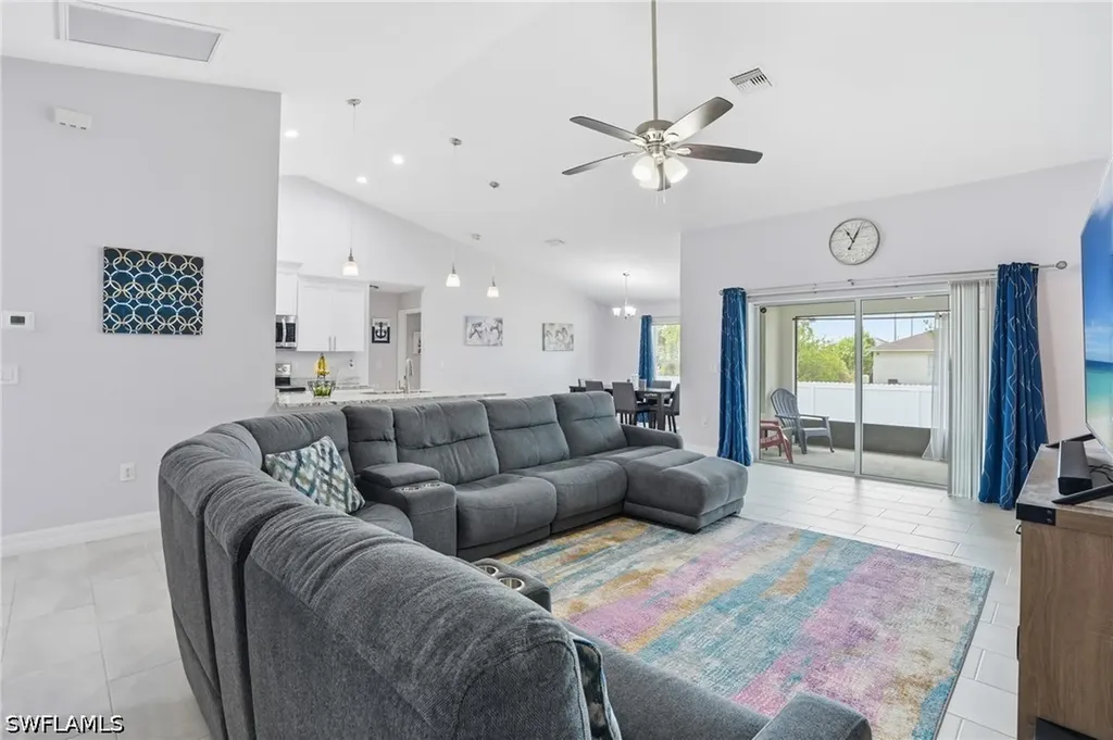 2907 18th Street SW Lehigh Acres FL 33976