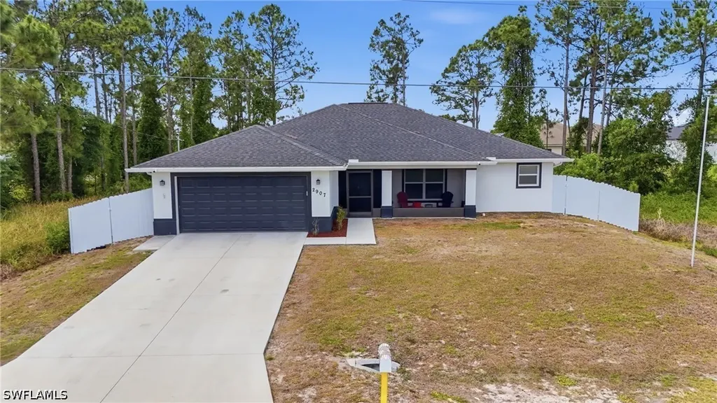 2907 18th Street SW Lehigh Acres FL 33976