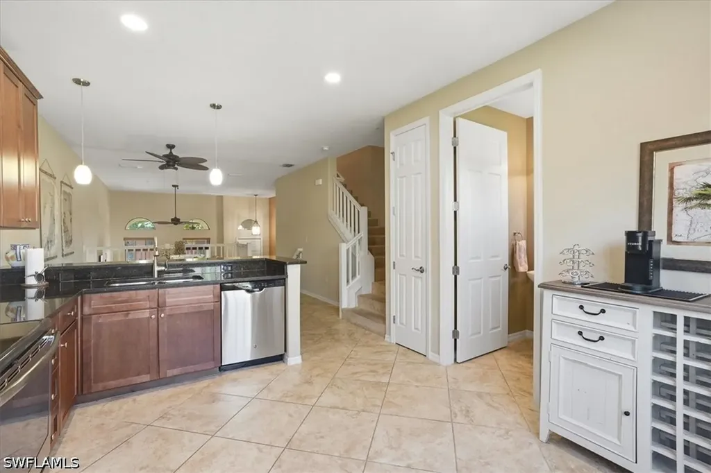 9065 Albion Lane N Naples FL 34113