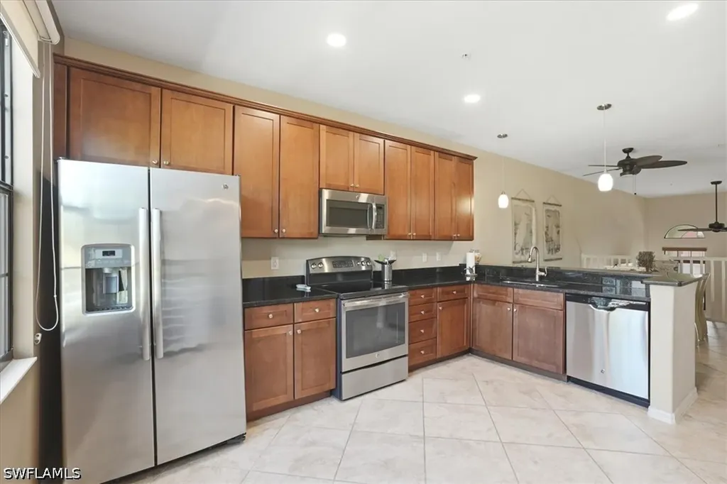 9065 Albion Lane N Naples FL 34113