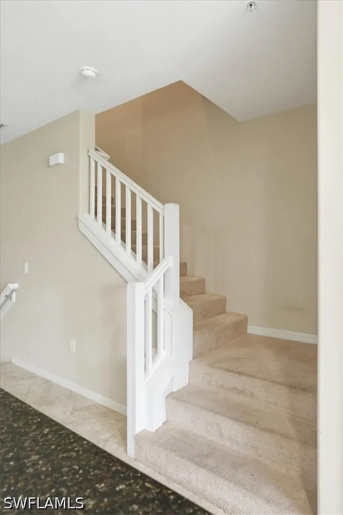 9065 Albion Lane N Naples FL 34113
