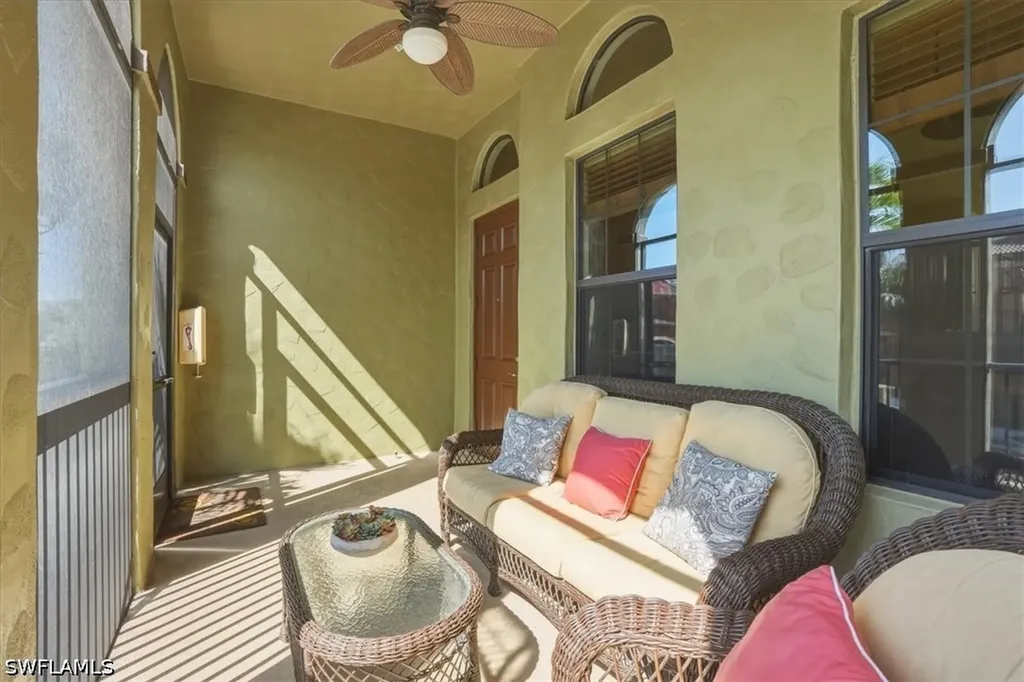 9065 Albion Lane N Naples FL 34113