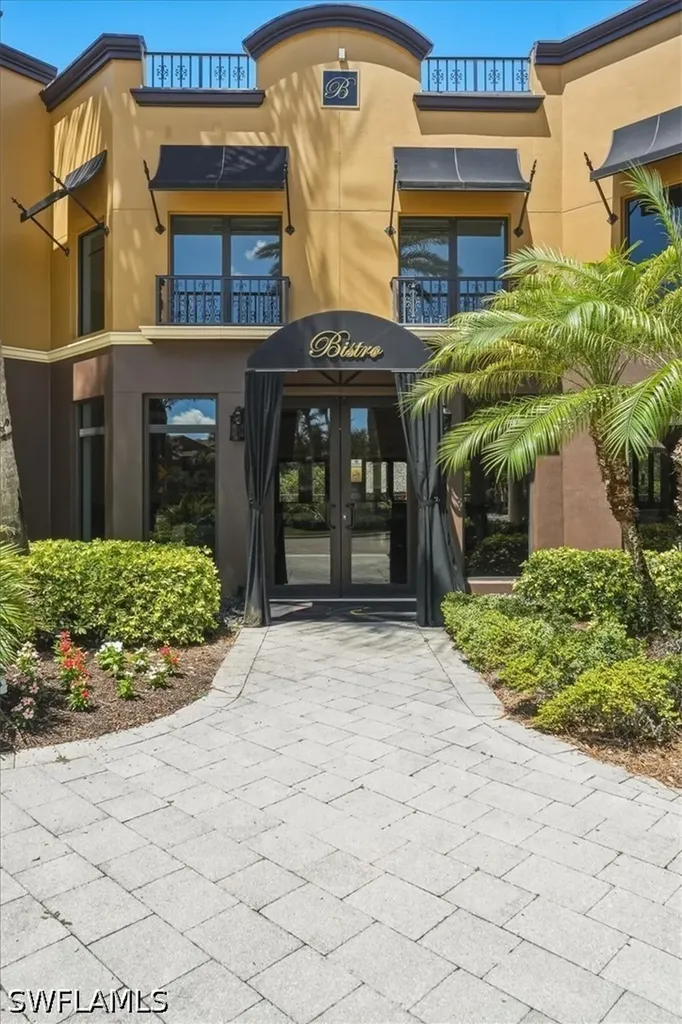 9065 Albion Lane N Naples FL 34113