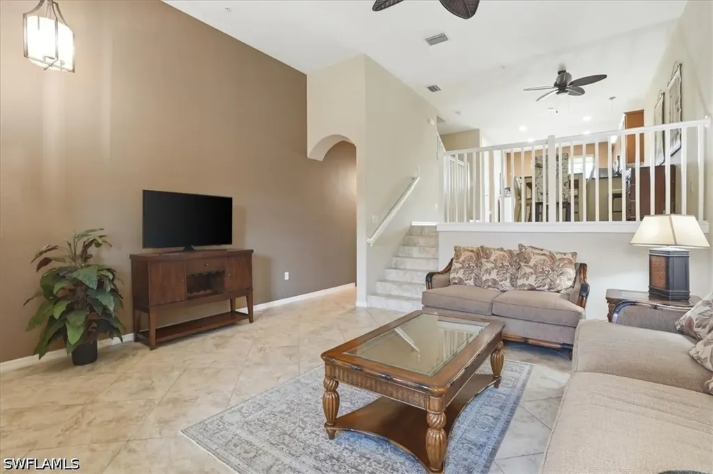 9065 Albion Lane N Naples FL 34113