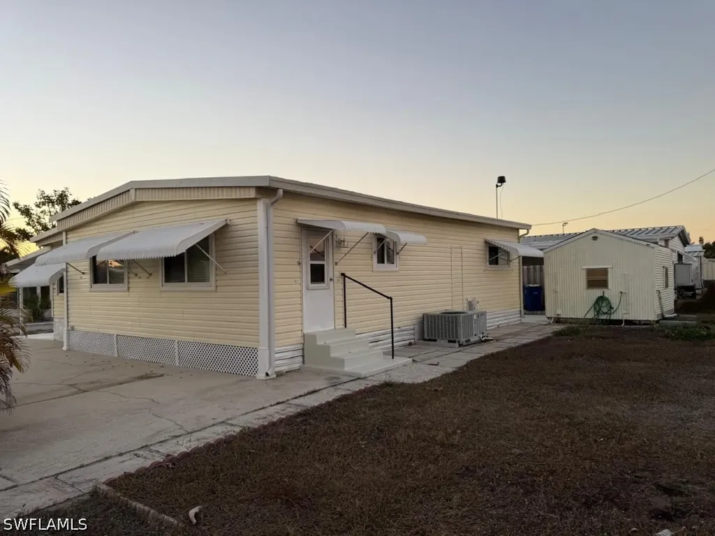 4868 Flamingo Drive St. James City FL 33956