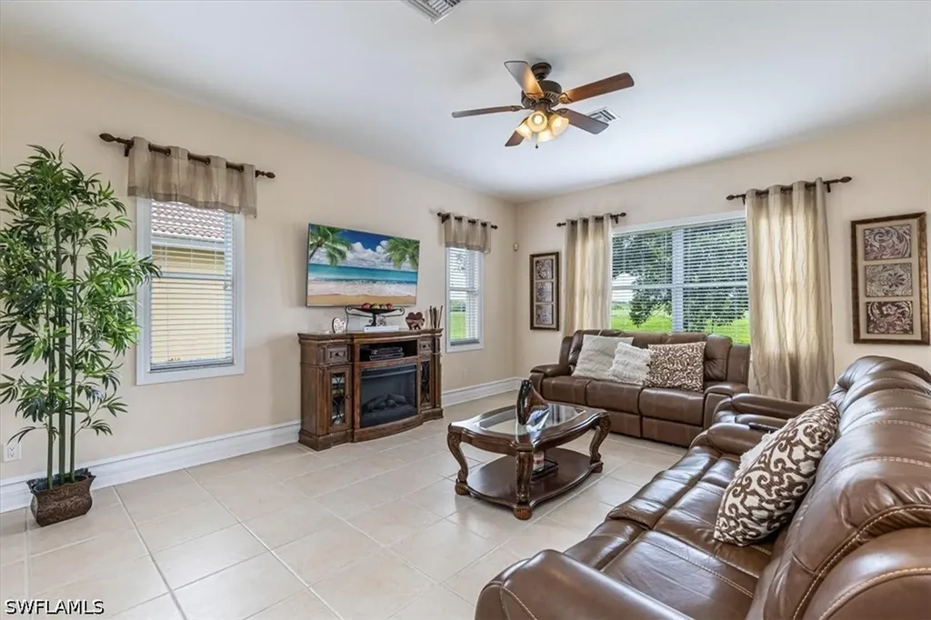 1966 Par Drive Naples FL 34120