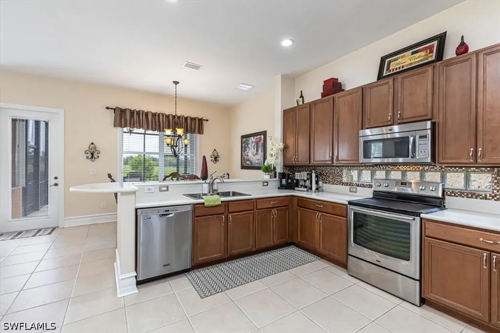 1966 Par Drive Naples FL 34120
