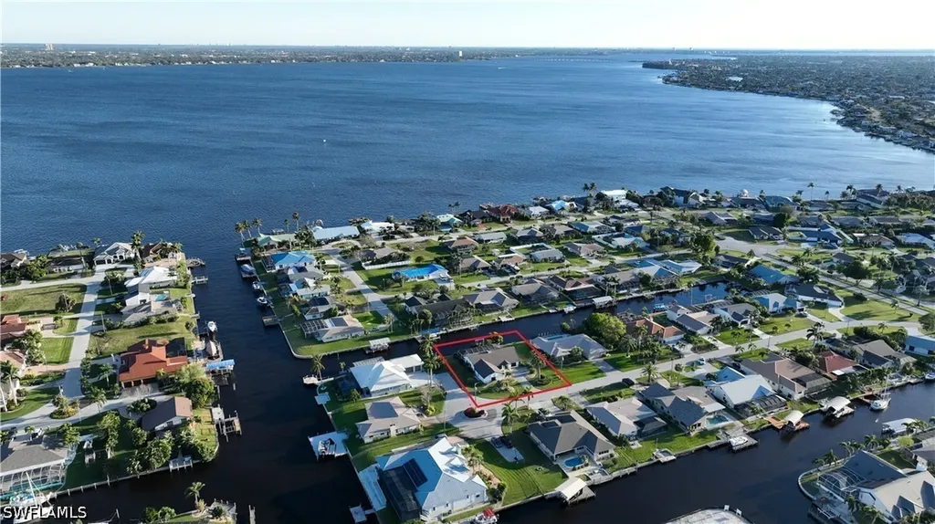 2328 SE 27th Street Cape Coral FL 33904