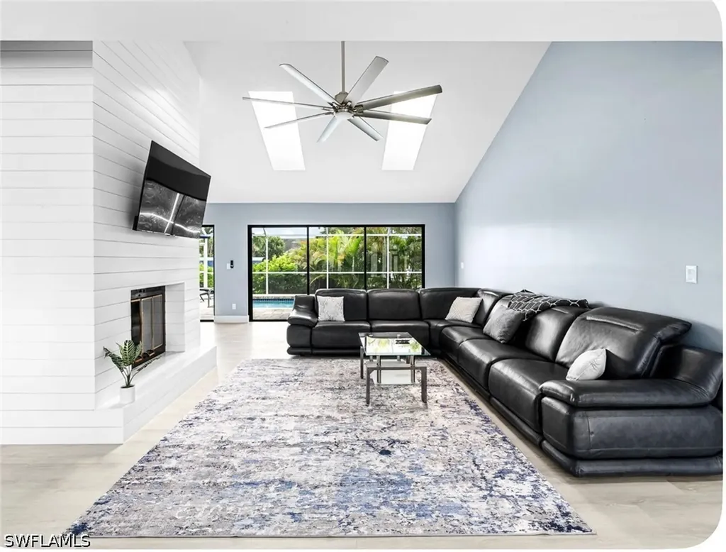 2328 SE 27th Street Cape Coral FL 33904