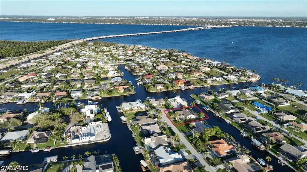 2328 SE 27th Street Cape Coral FL 33904