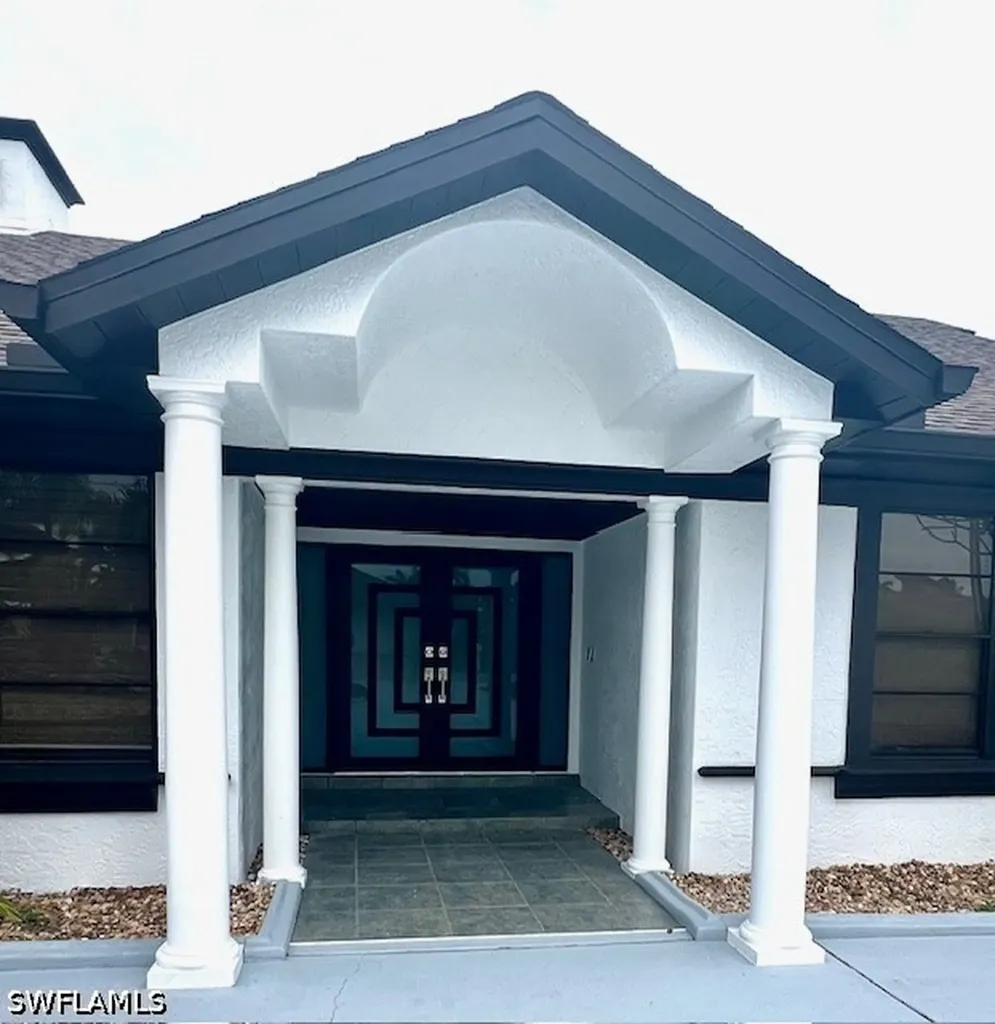 2328 SE 27th Street Cape Coral FL 33904