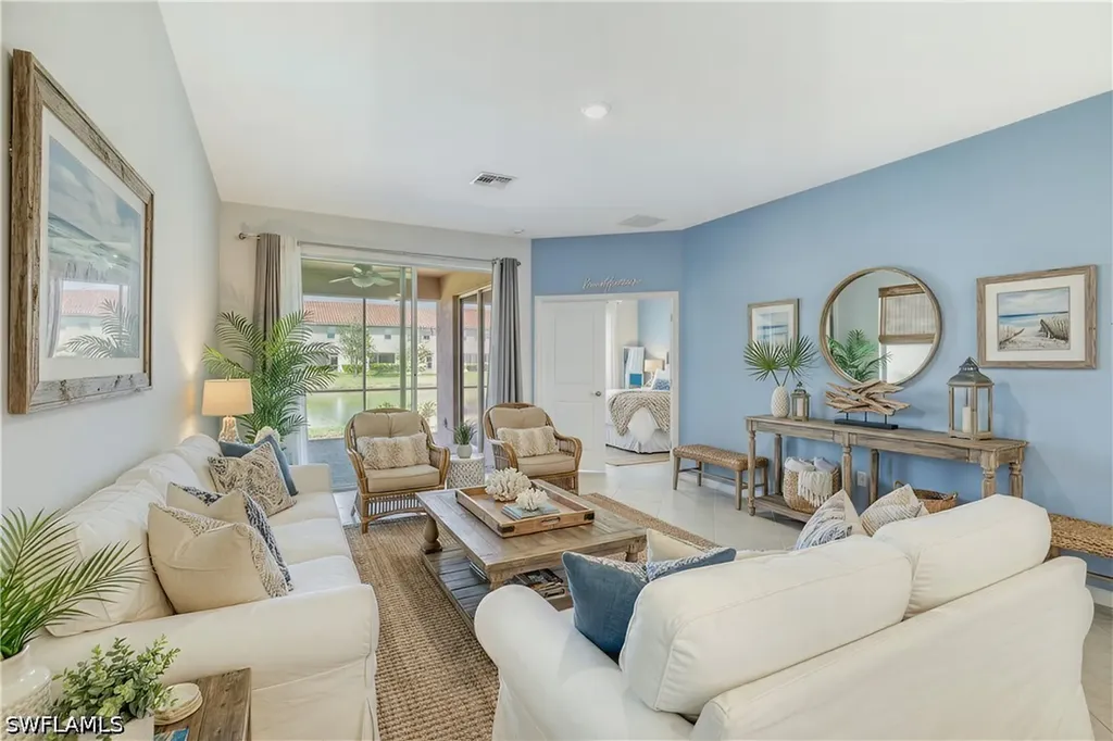 2567 Vine Avenue Naples FL 34120