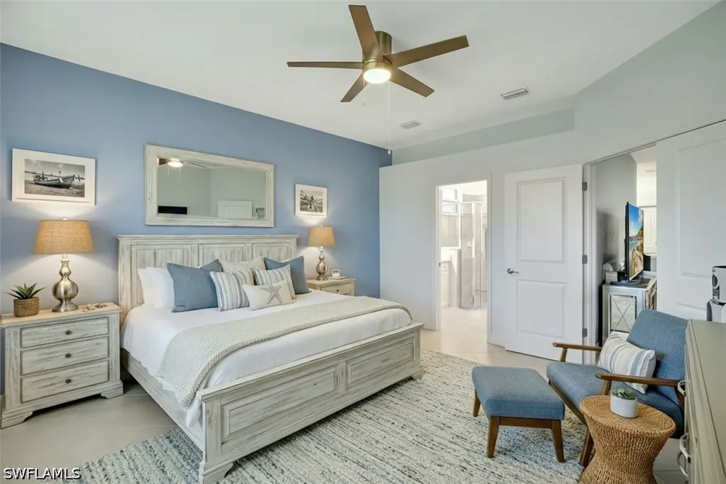 2567 Vine Avenue Naples FL 34120