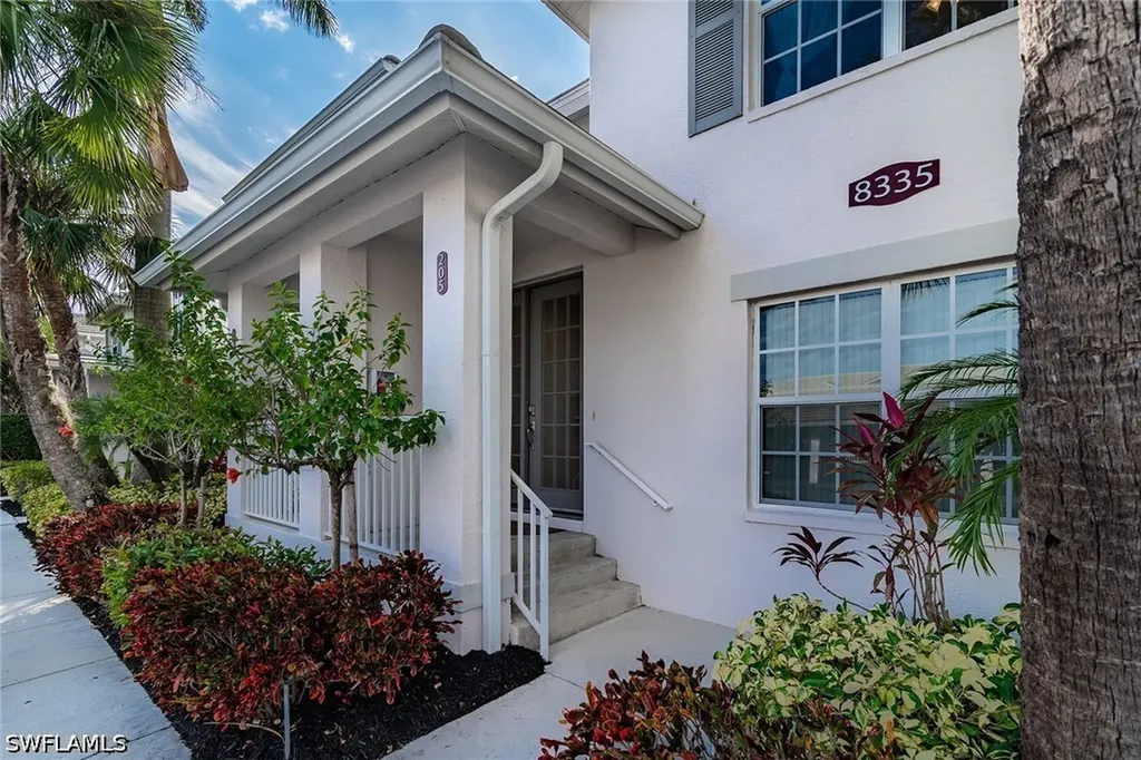 8335 Whisper Trace Way Naples FL 34114