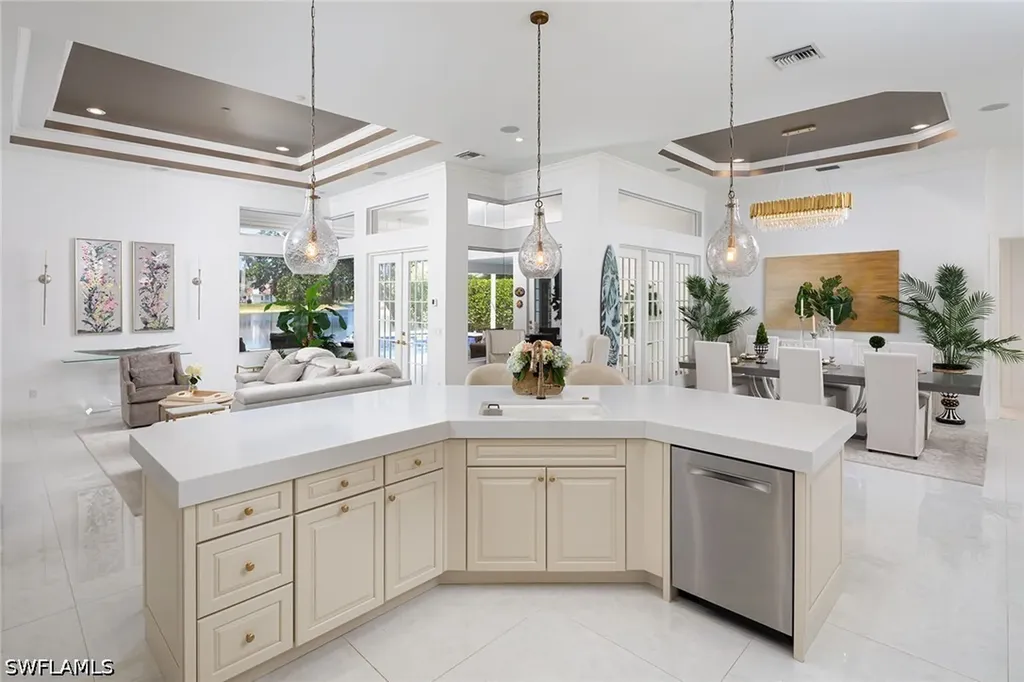 8037 Vera Cruz Way Naples FL 34109