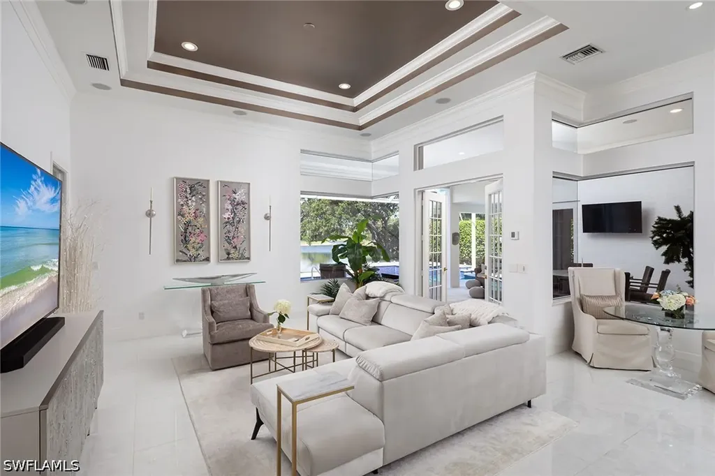 8037 Vera Cruz Way Naples FL 34109