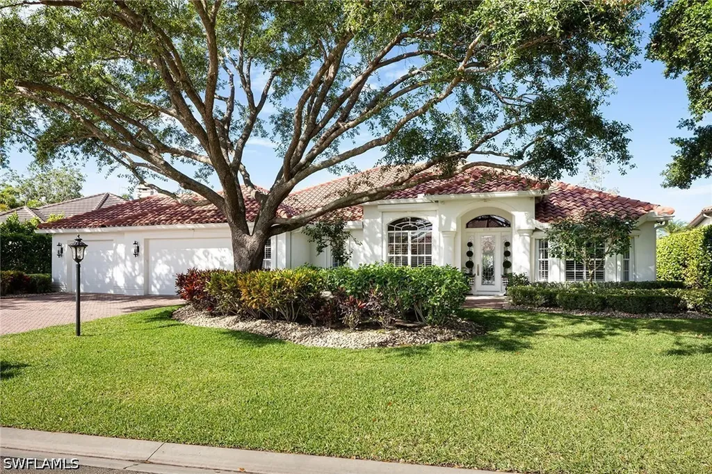 8037 Vera Cruz Way Naples FL 34109