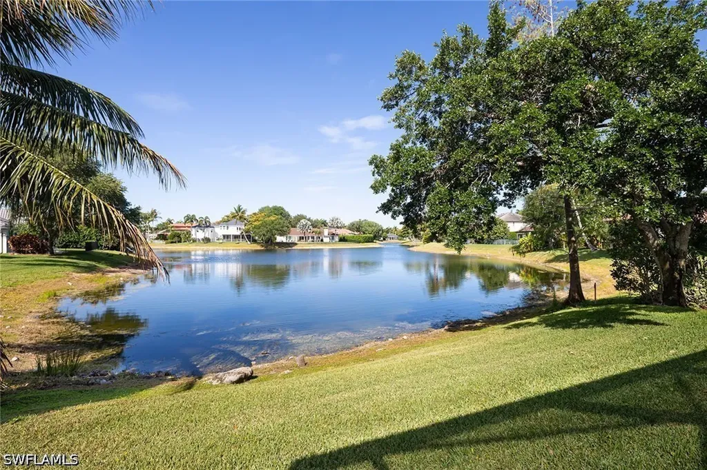 8037 Vera Cruz Way Naples FL 34109