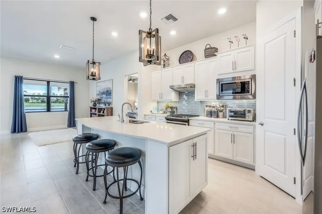 19200 Aqua Shore Drive Fort Myers FL 33913