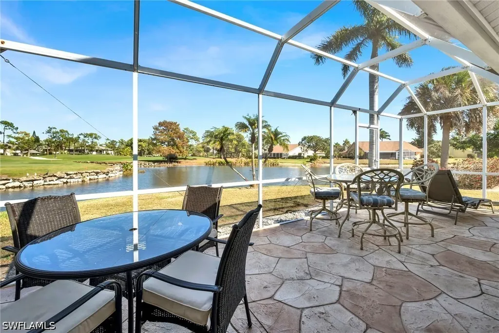 103 Tanglewood Court Naples FL 34113