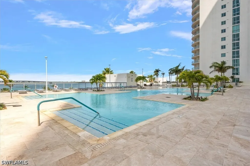 3000 Oasis Grand Boulevard Fort Myers FL 33916