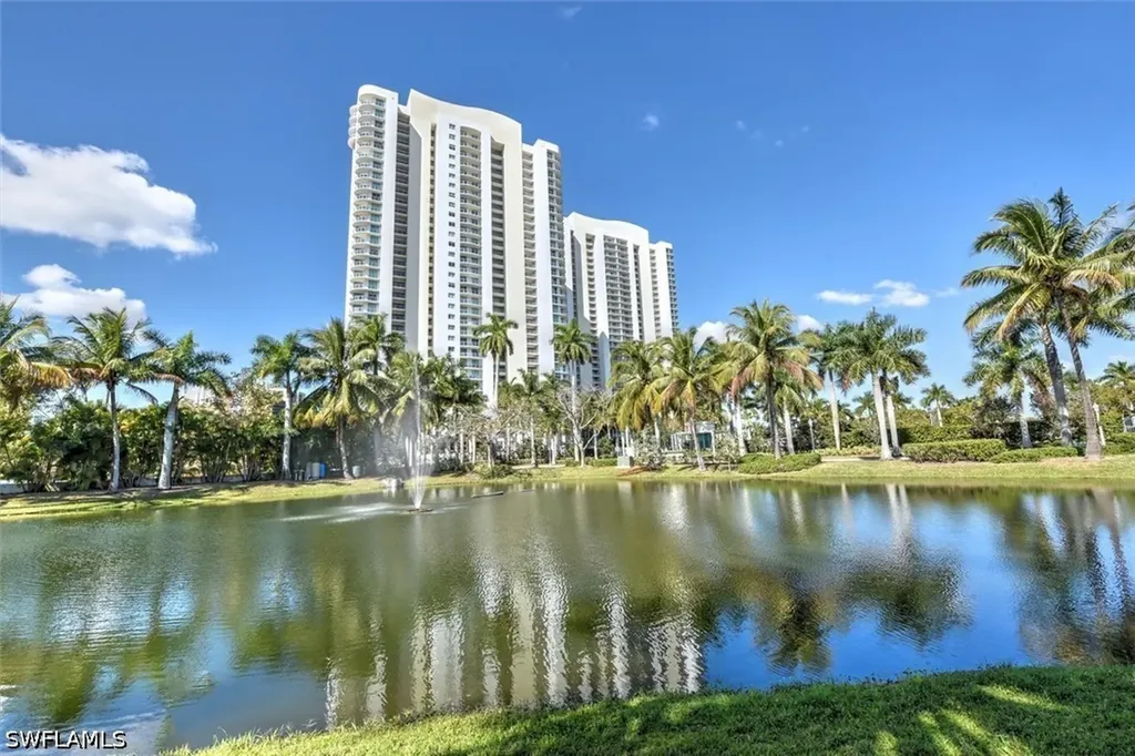 3000 Oasis Grand Boulevard Fort Myers FL 33916