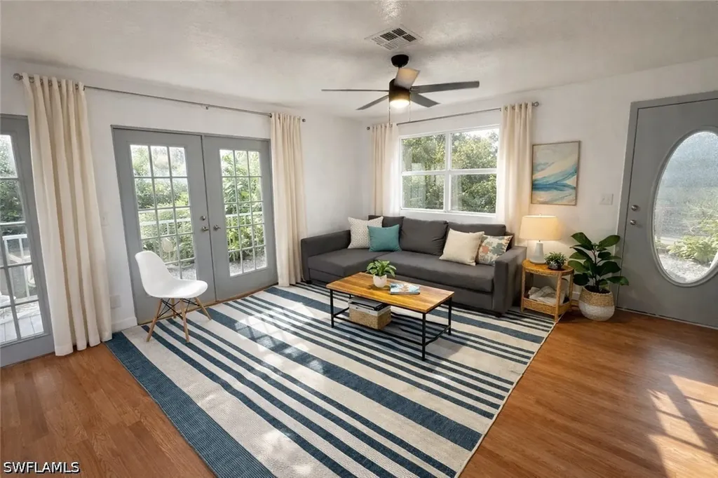 5202 Cypress Lane Naples FL 34113