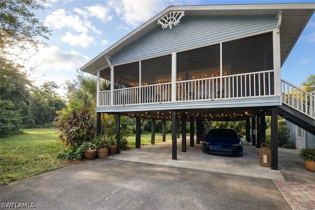 5202 Cypress Lane Naples FL 34113