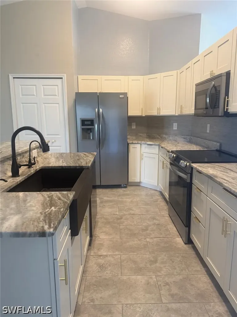 1917 NW 12th Avenue Cape Coral FL 33993