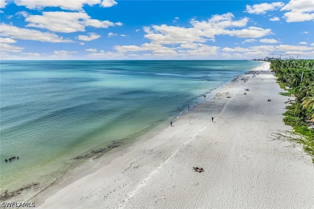 980 7th Avenue S Naples FL 34102