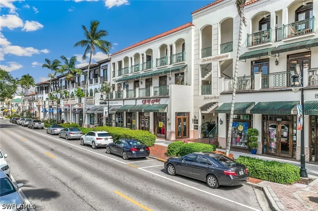 980 7th Avenue S Naples FL 34102