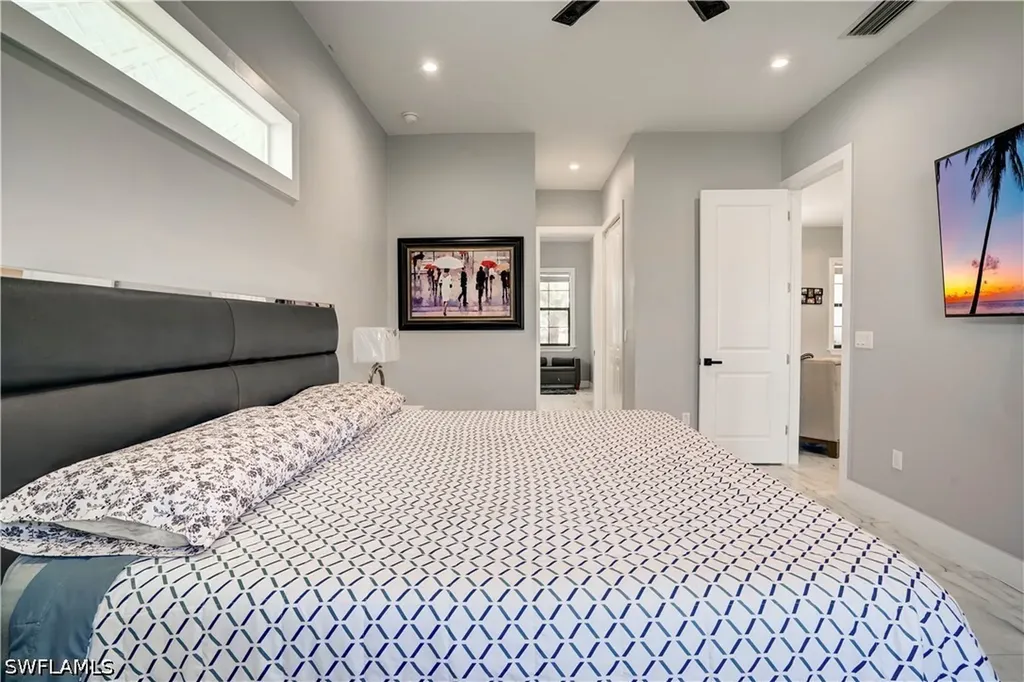2661 43rd Avenue NE Naples FL 34120