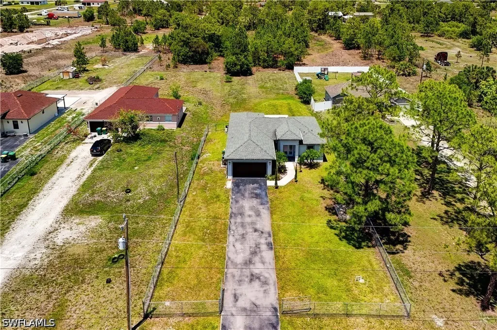 2661 43rd Avenue NE Naples FL 34120