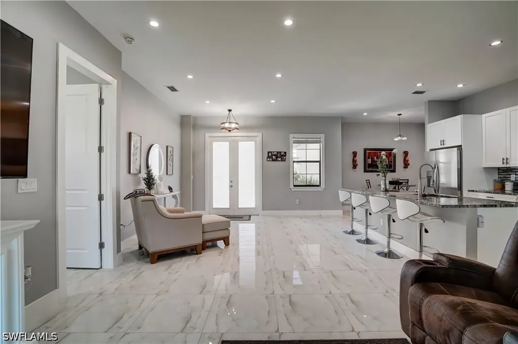 2661 43rd Avenue NE Naples FL 34120
