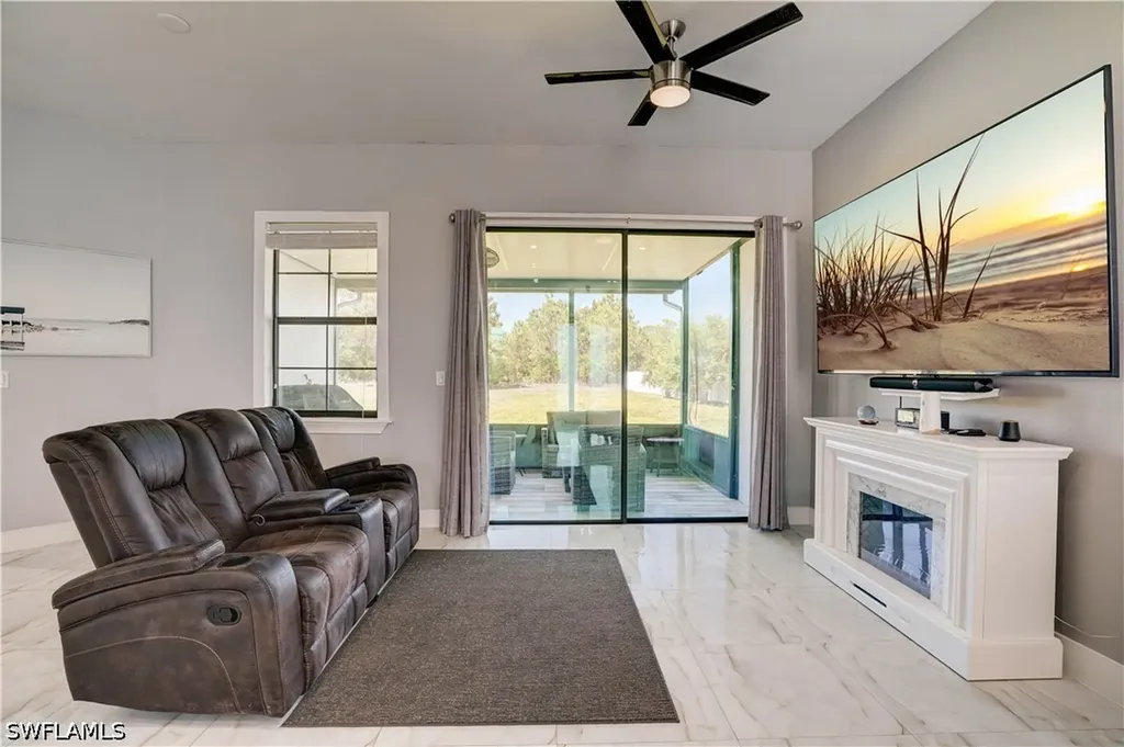 2661 43rd Avenue NE Naples FL 34120