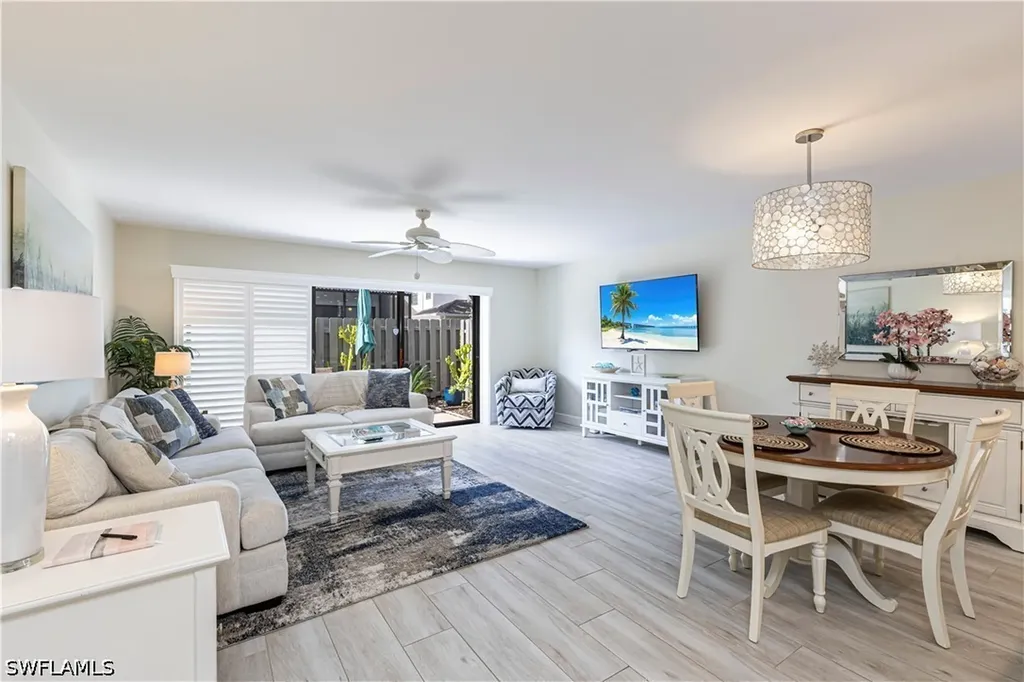 833 Meadowland Drive Naples FL 34108