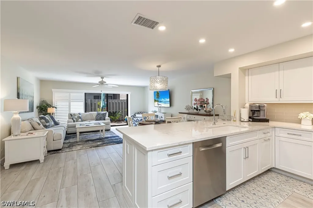 833 Meadowland Drive Naples FL 34108