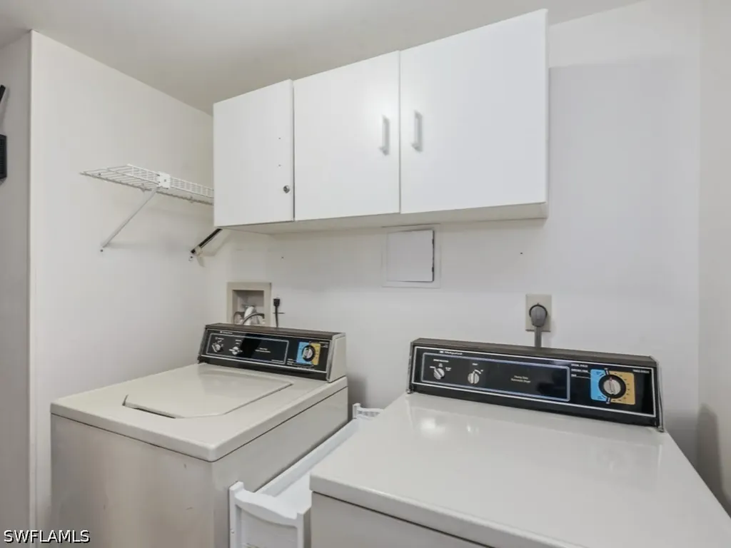 5970 Amherst Drive Naples FL 34112