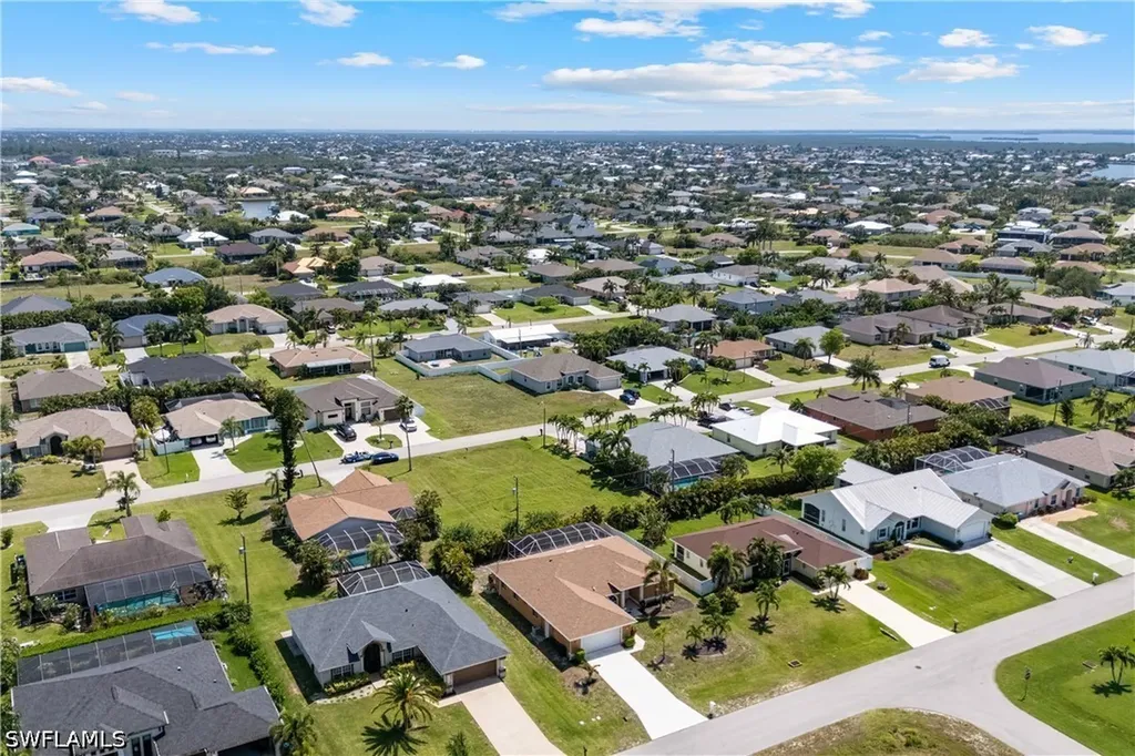 2228 SW 26th Terrace Cape Coral FL 33914