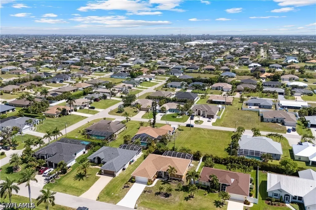 2228 SW 26th Terrace Cape Coral FL 33914