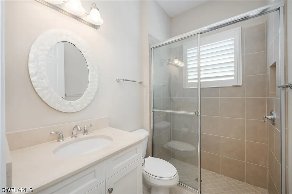 13736 Luna Drive Naples FL 34109