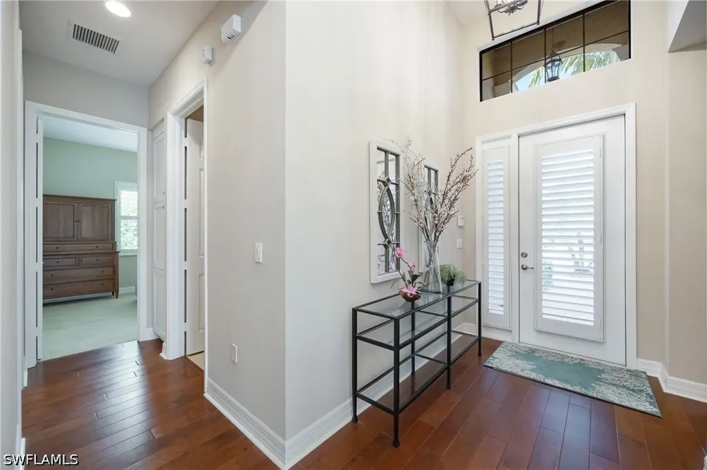 13736 Luna Drive Naples FL 34109