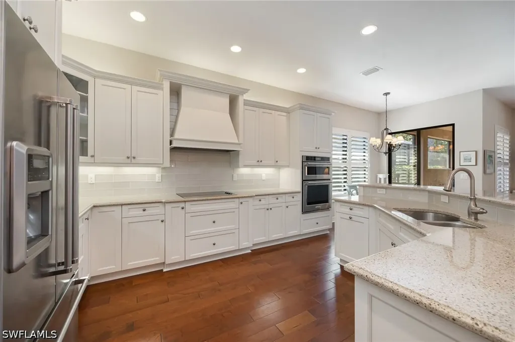 13736 Luna Drive Naples FL 34109
