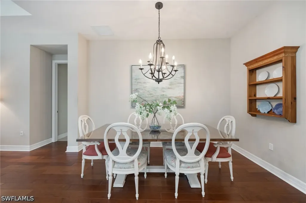 13736 Luna Drive Naples FL 34109