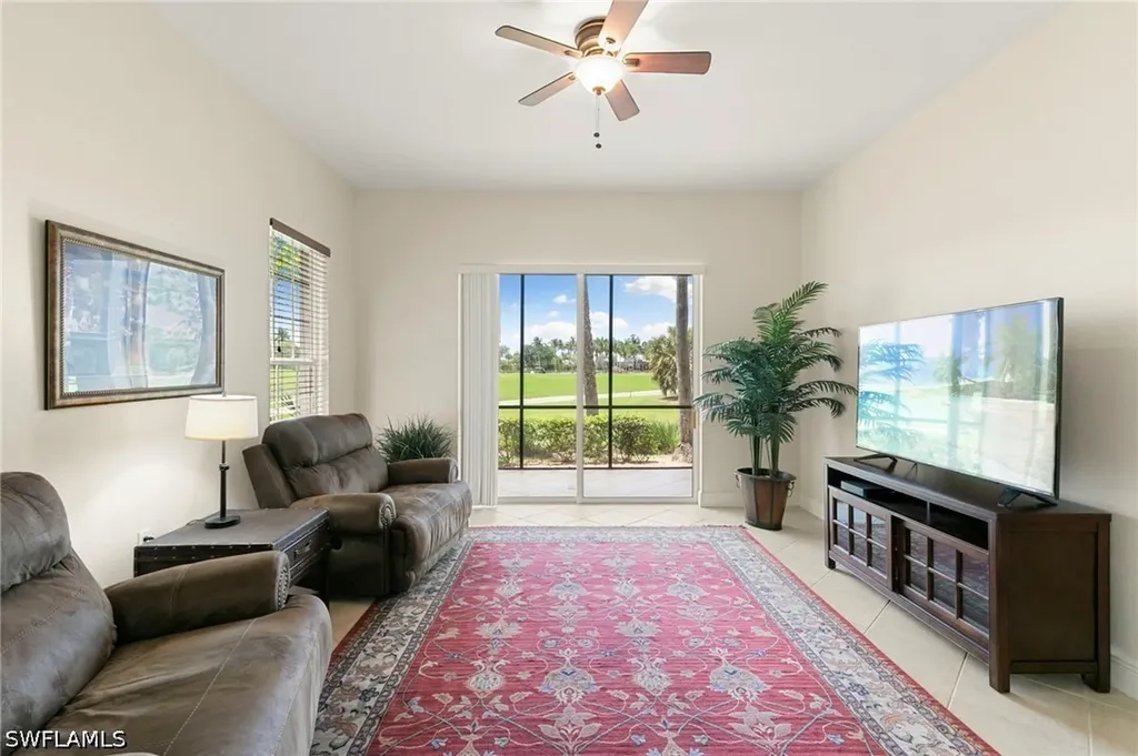 9066 Cascada Way Naples FL 34114